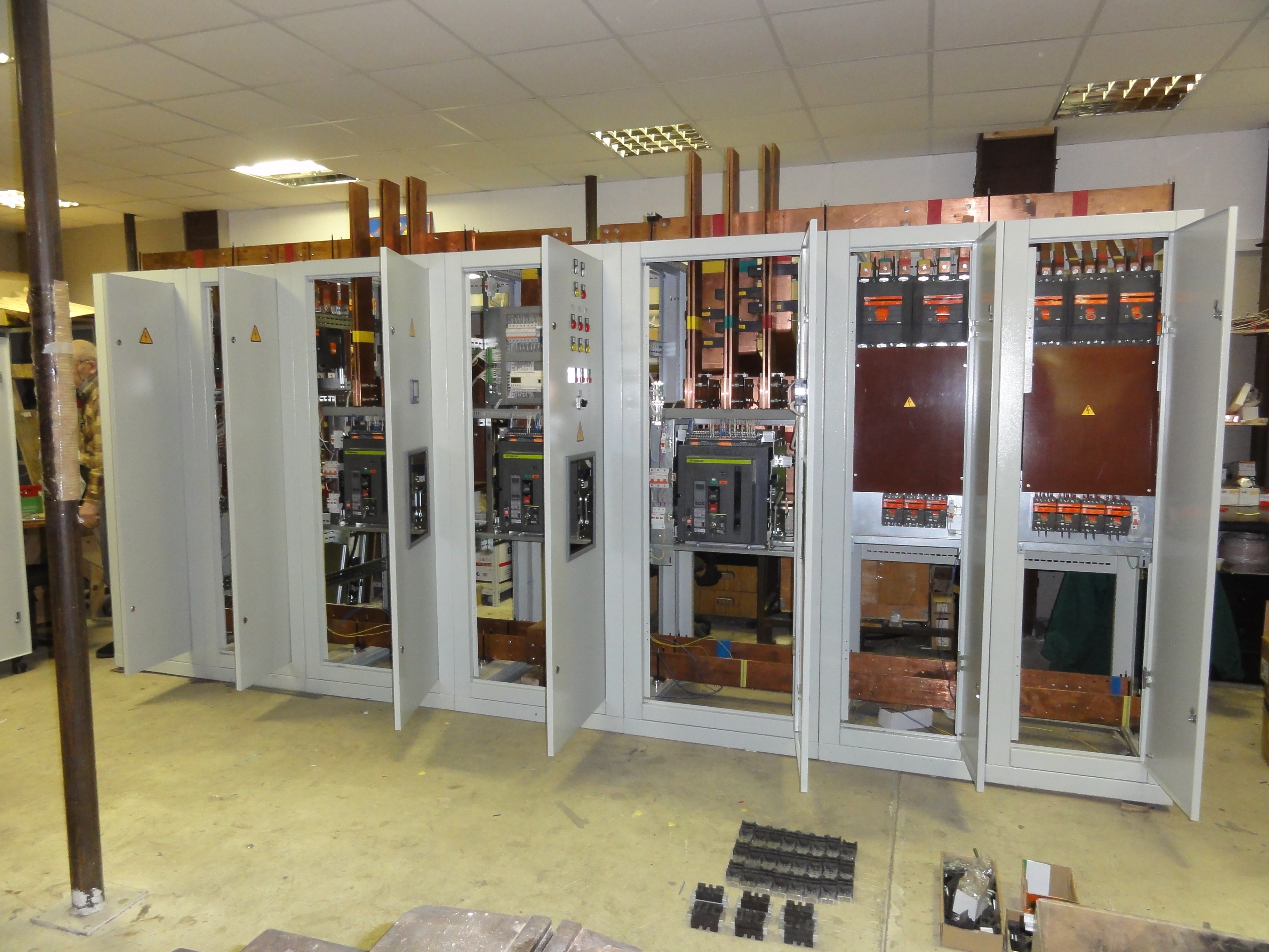 ГРЩ 4000 А на комплектующих Hyundai, Schneider Electric, TDM Electric